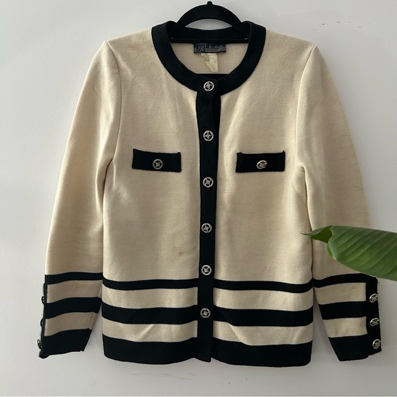 Vintage - Elegant Black and Cream Blazer - Picture 1 of 12